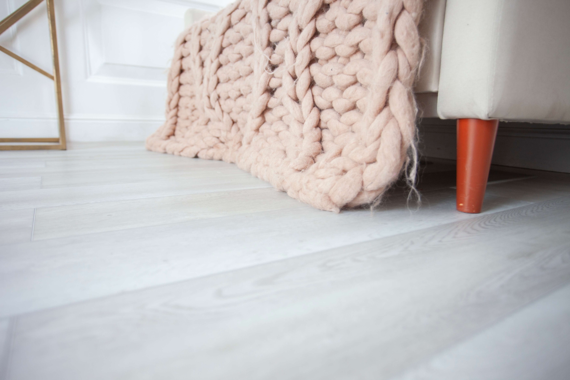 SPC ламинат «Damy Floor» Дуб Зимний (1220*180*4 мм) — купить в Таганроге