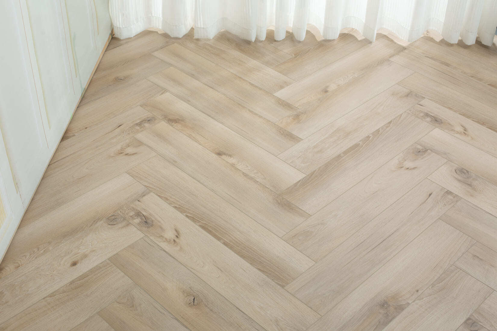 Плитка SPC "OneFloor" 3009 А,В  ЁЛКА (640*128*4 мм) — купить в Таганроге