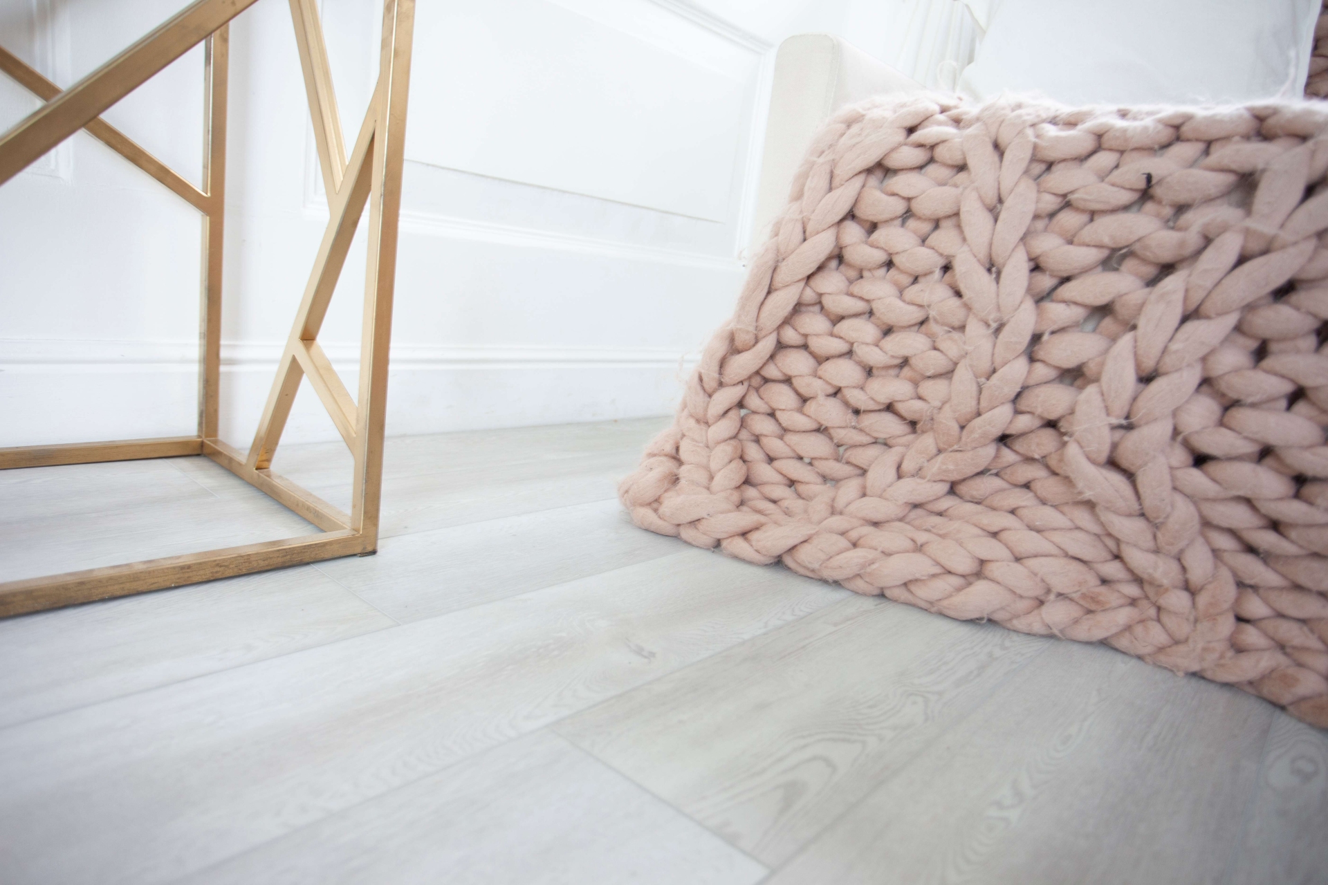 SPC ламинат «Damy Floor» Дуб Зимний (1220*180*4 мм) — купить в Таганроге