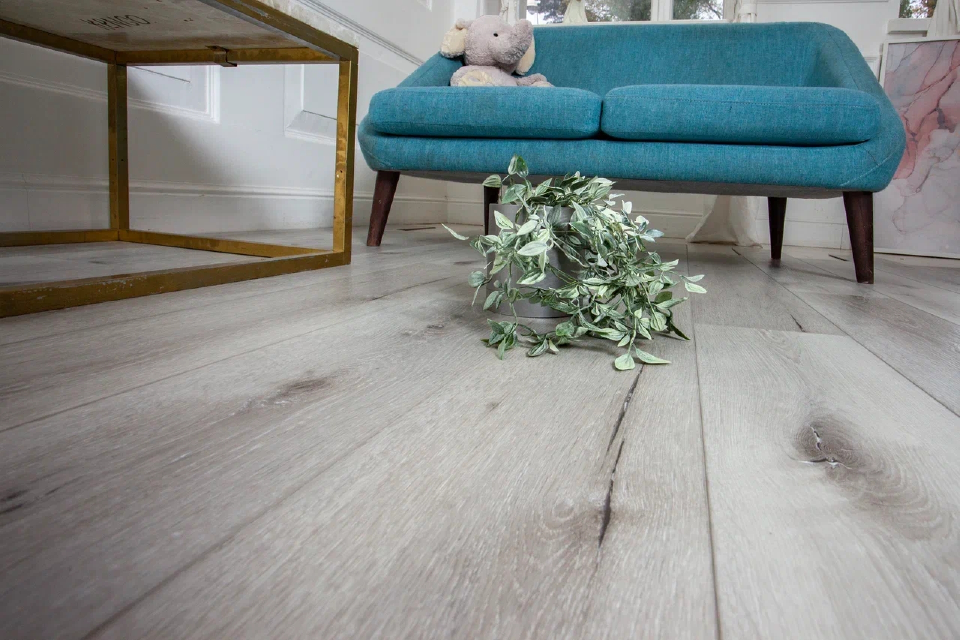 Усовершенствованная кварц-виниловая плитка «Damy Floor» Дуб Классический Серый (1227*187*2,5 мм) — купить в Таганроге