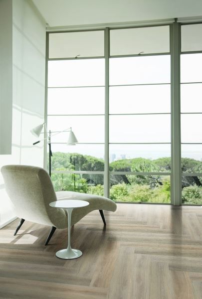 Кварцвиниловая плитка "LG" Орешник классический (1200*180*2 мм) — купить в Таганроге