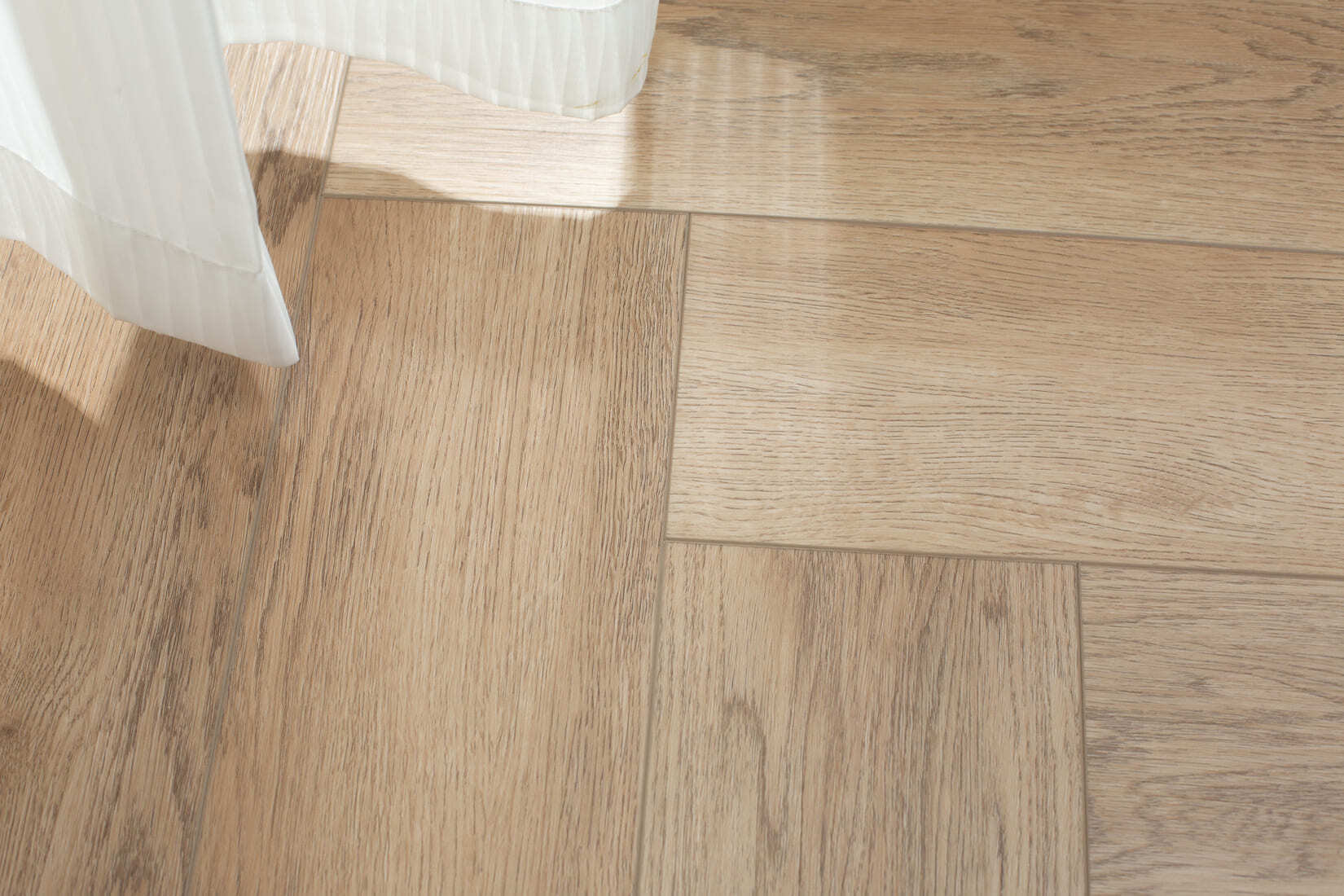 Плитка SPC "OneFloor" 3028 А,В  ЁЛКА (640*128*4 мм) — купить в Таганроге