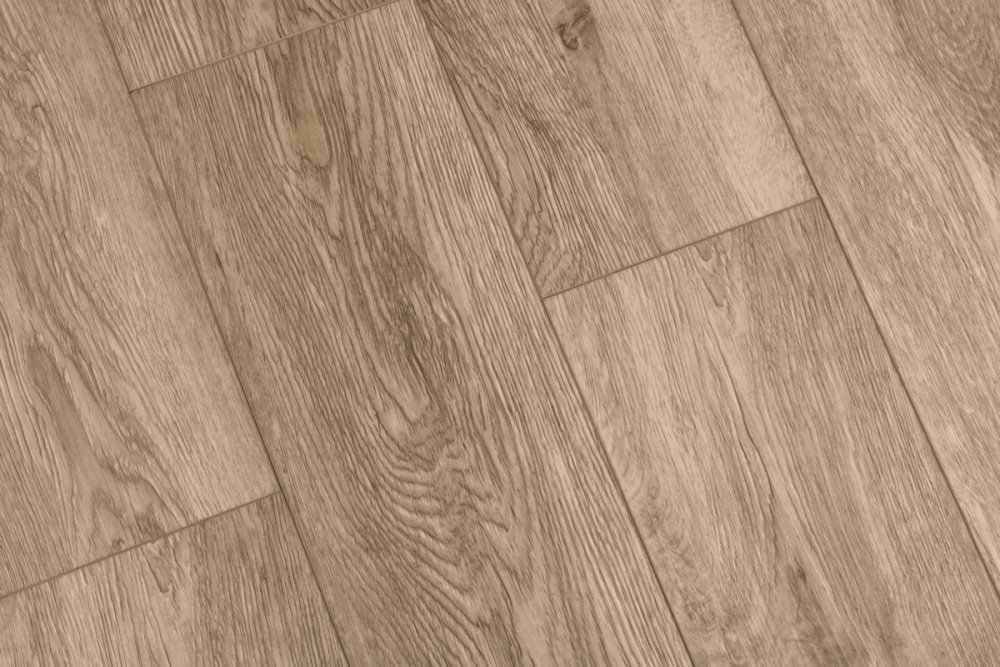LVT плитка "Profield" Дуб Мадейра (915,4*152,4*2,5 мм) — купить в Таганроге